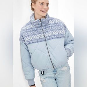 🚨LAST CHANCE🚨 NWT AE • Reversible Chill Puffer Jacket, XXS
